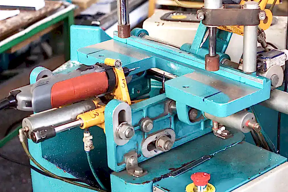 Оборудование для производства окон ПВХ